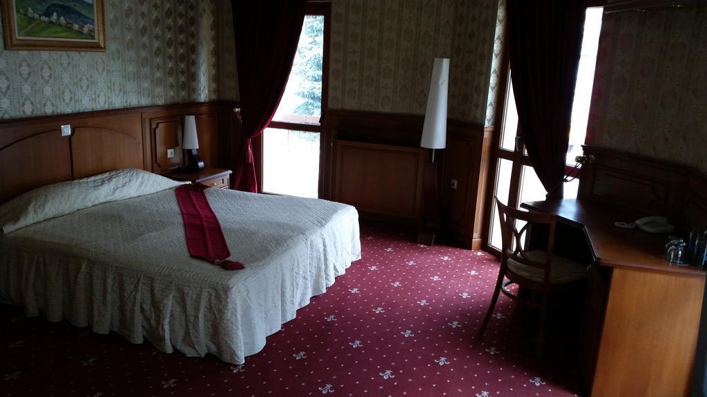 Hotel Brothers สโมลยัน ห้อง รูปภาพ